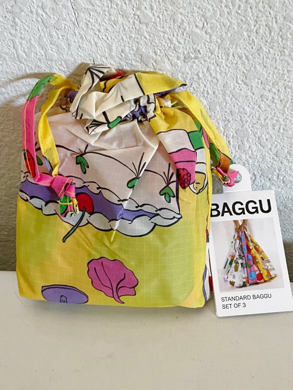 BAGGU Set of 3 Standard Size Reusable Grocery Bags Still Life Cat Fruit Cake NEW - Picture 7 of 10